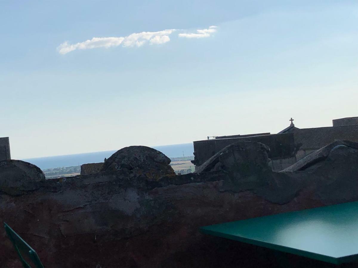 L'Arrocco - La Torre Col Mare Sul Tetto Lejlighed Tarquinia Eksteriør billede